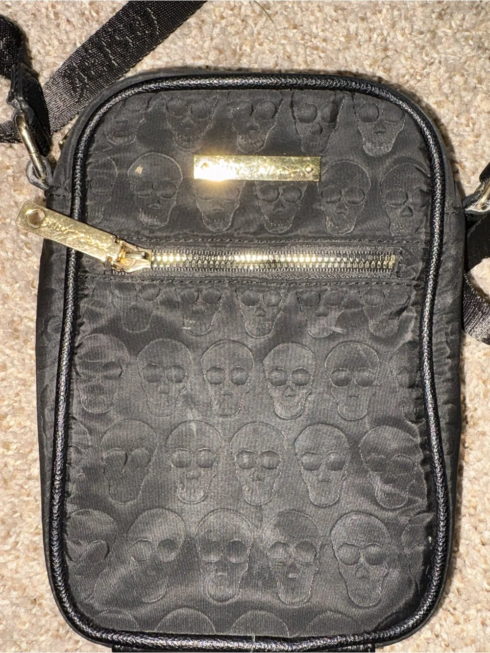 Betsey Johnson sleek betsey